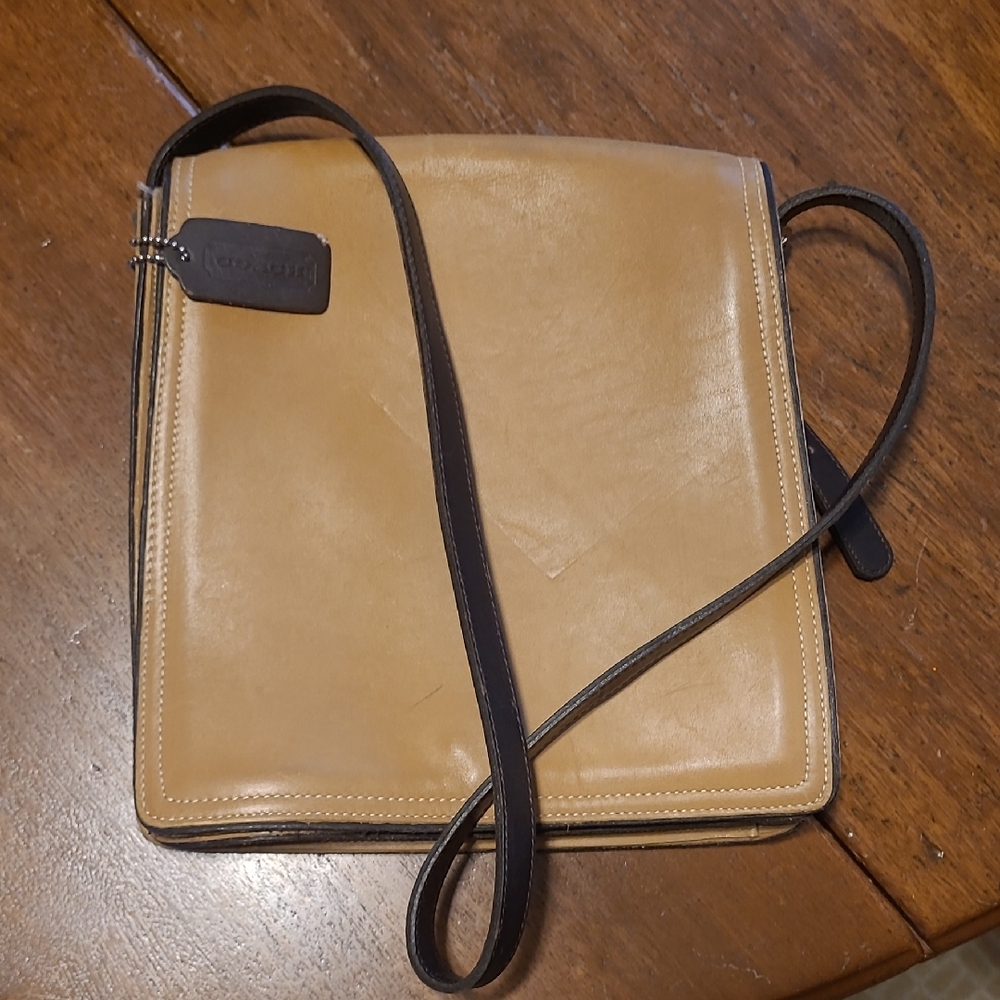 Vintage 1999 Coach Monterey Messenger Bag Tan With Dark Brown Accents